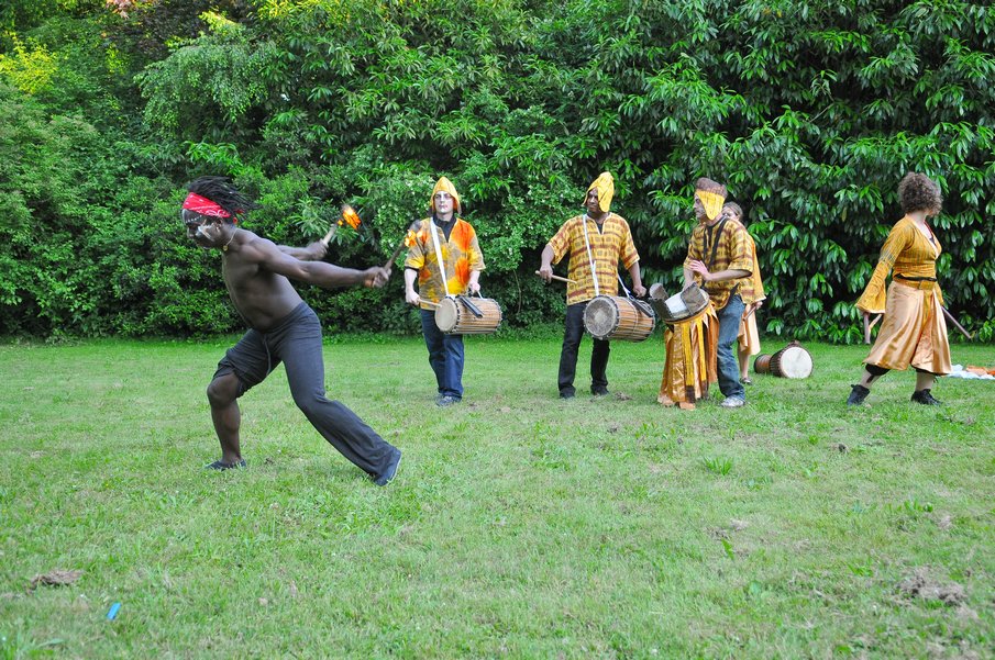 Evry Daily Photo - Cie Afrodite - Fete Mille et une Lumieres 106.jpg